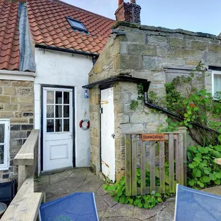 2 Bed In Whitby Oc-r031 *