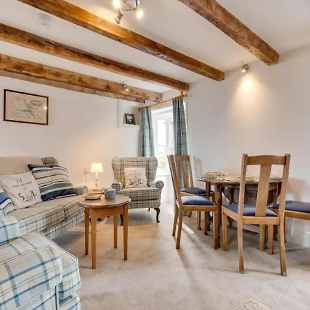 2 Bed In Whitby Oc-r031 * Robin Hood's Bay