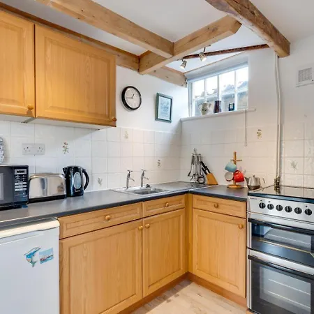 Holiday home 2 Bed In Whitby Oc-r031 *